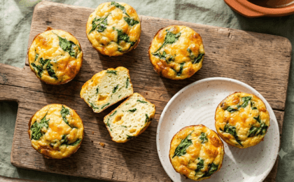 Muffin de Ovo com Espinafre e Queijo: Lanche Proteico Para Levar ao Trabalho 3 Muffin de Ovo com Espinafre e Queijo: Lanche Proteico Para Levar ao Trabalho